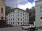 Покровский б-р 4к7. Июнь 2004